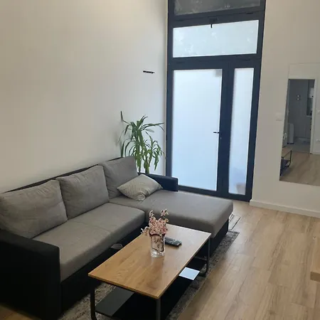 Apartamento N *