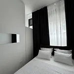 N Apartment Split